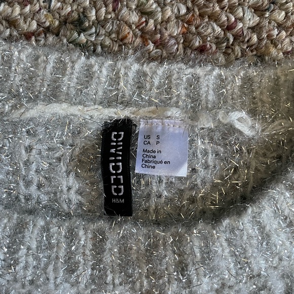 Silver oversized knit sweater - Picture 4 of 4